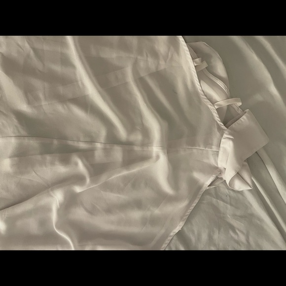 “WOMANS MY MICHELLE LONG SLEEVE TOP” (plus free white top) - Picture 13 of 16